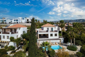 Villa with Private Pool in Coral bay